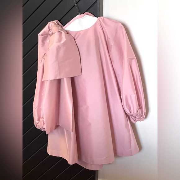 Bernadette bow shoulder short dress. Size FR 34(US size 2). Worn only once!! - Picture 4 of 6